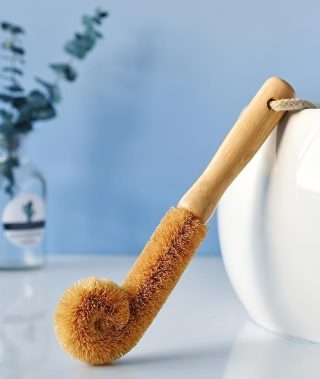 New Household Long-handled Water Cup Brush, 360-degree Rotating Cleaning Brush Without Dead Angles, for Cleaning And Decontamination, Suitable for Coffee Cups, Jars, Cola Cups, And Baby Bottles, A Must-have Cleaning Brush for The Family Kitchen